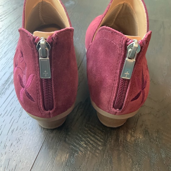 SOLD - Picture 6 of 8